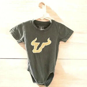 3xNWOT Game-side USF 18mo onesies. Discount w bundling!
